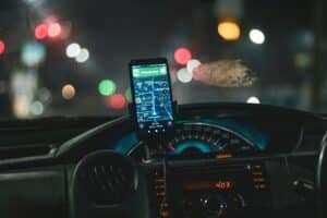 Waze: Cómo Funciona, Ventajas y Cómo Usar la Aplicación